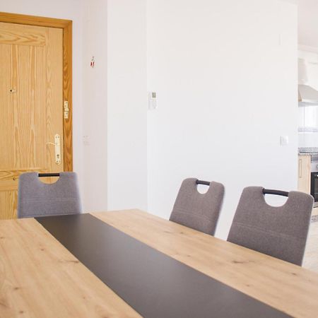 Apartamentos Luna De อากีลัส ภายนอก รูปภาพ