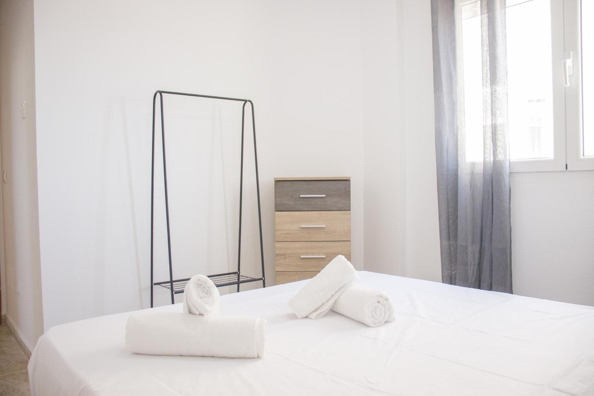 Apartamentos Luna De อากีลัส ภายนอก รูปภาพ